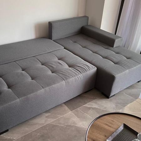 P J Luxury Suites Serres Ngoại thất bức ảnh