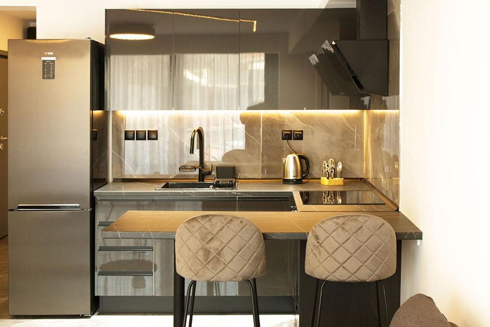 P J Luxury Suites Serres Ngoại thất bức ảnh