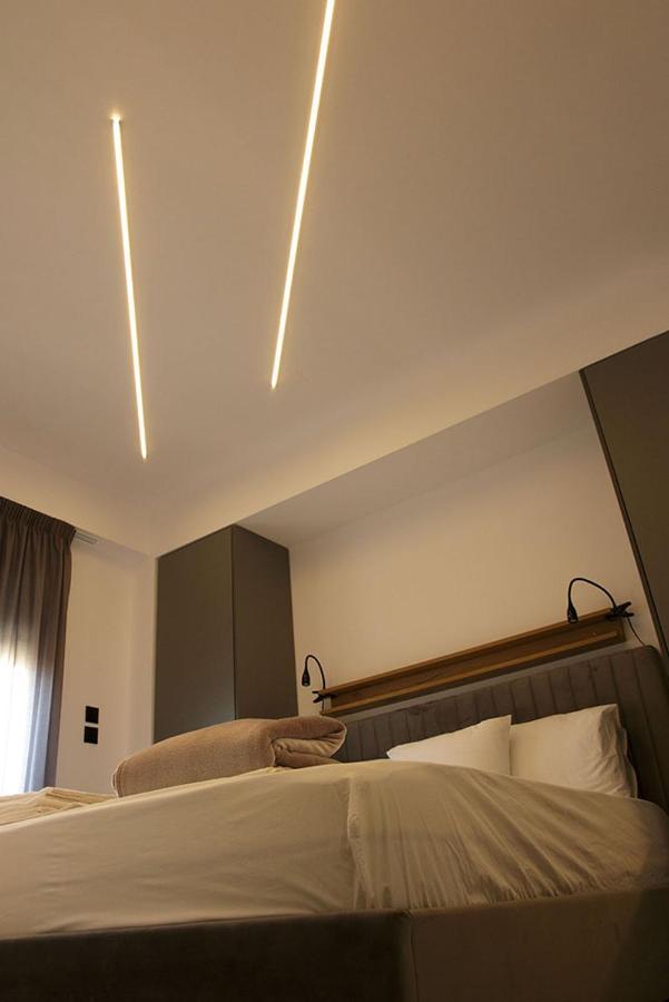 P J Luxury Suites Serres Ngoại thất bức ảnh