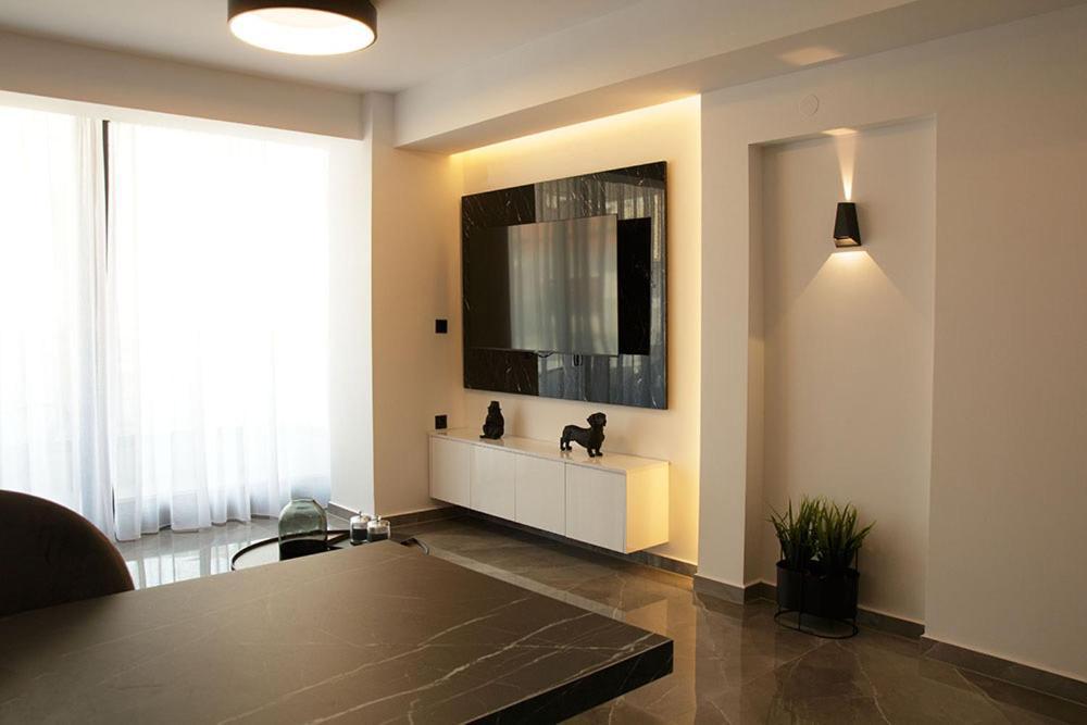P J Luxury Suites Serres Ngoại thất bức ảnh
